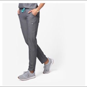 M Figs Yola Skinny Scrub Pant